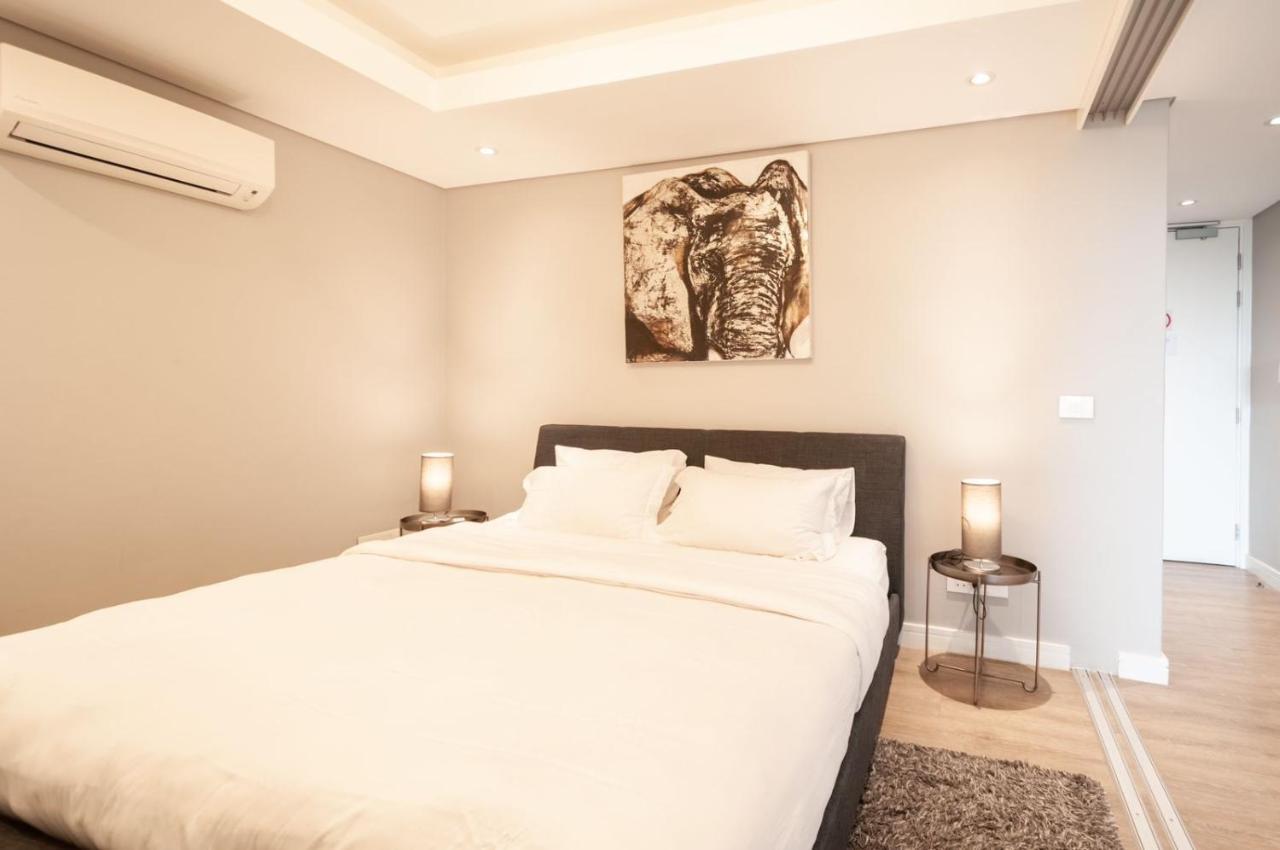 Greenpoint Designer Apartment Near Stadium & Waterfront 케이프타운 외부 사진
